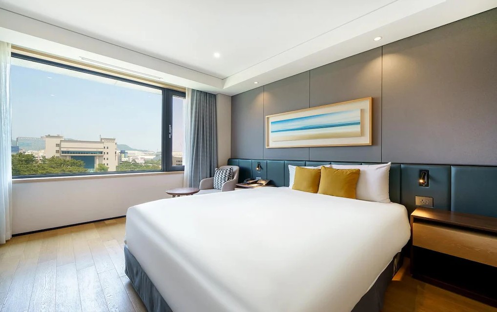 room-card-img-0